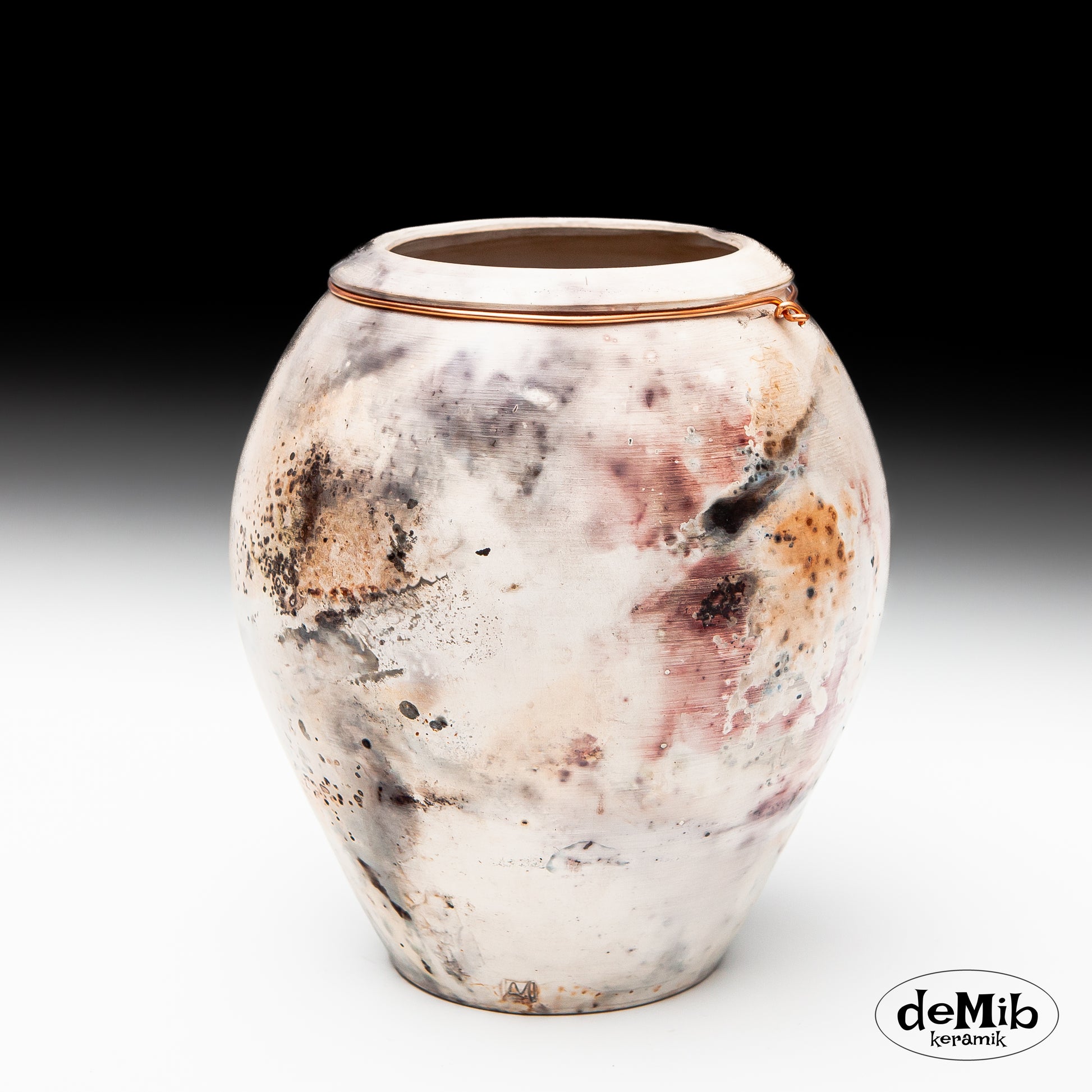 Carved & Pitfired Vase in Light Colors ((21 cm) – deMib Pottery
